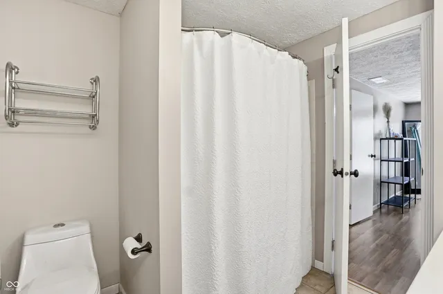 $349,500 | 11252 Bayridge Circle East, Indianapolis, IN 46236