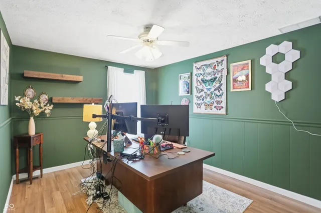 $349,500 | 11252 Bayridge Circle East, Indianapolis, IN 46236