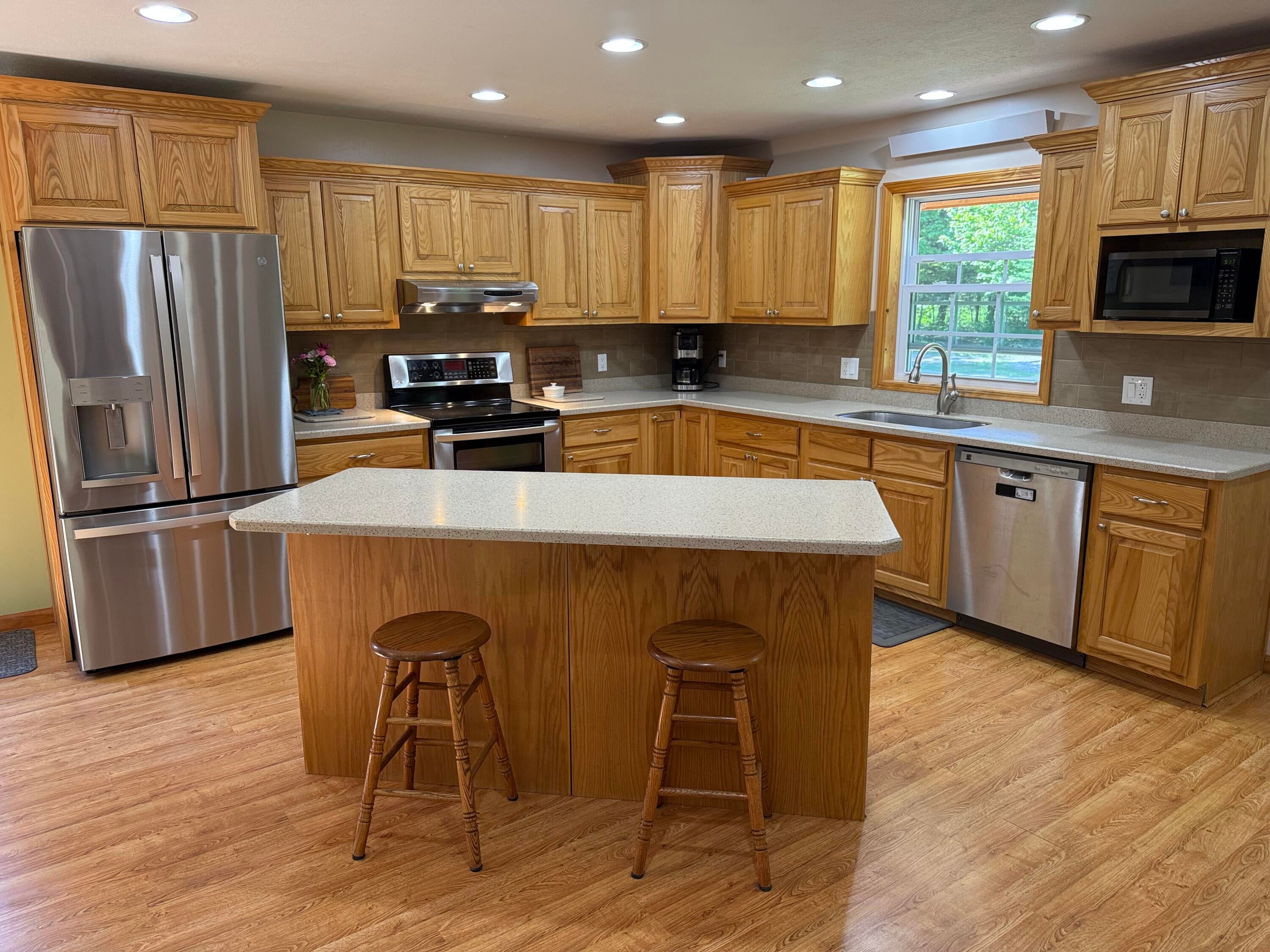 17940 South Deer Run Road Kinross, MI 49752 - Photo 8 of 34 Gallery Image 8