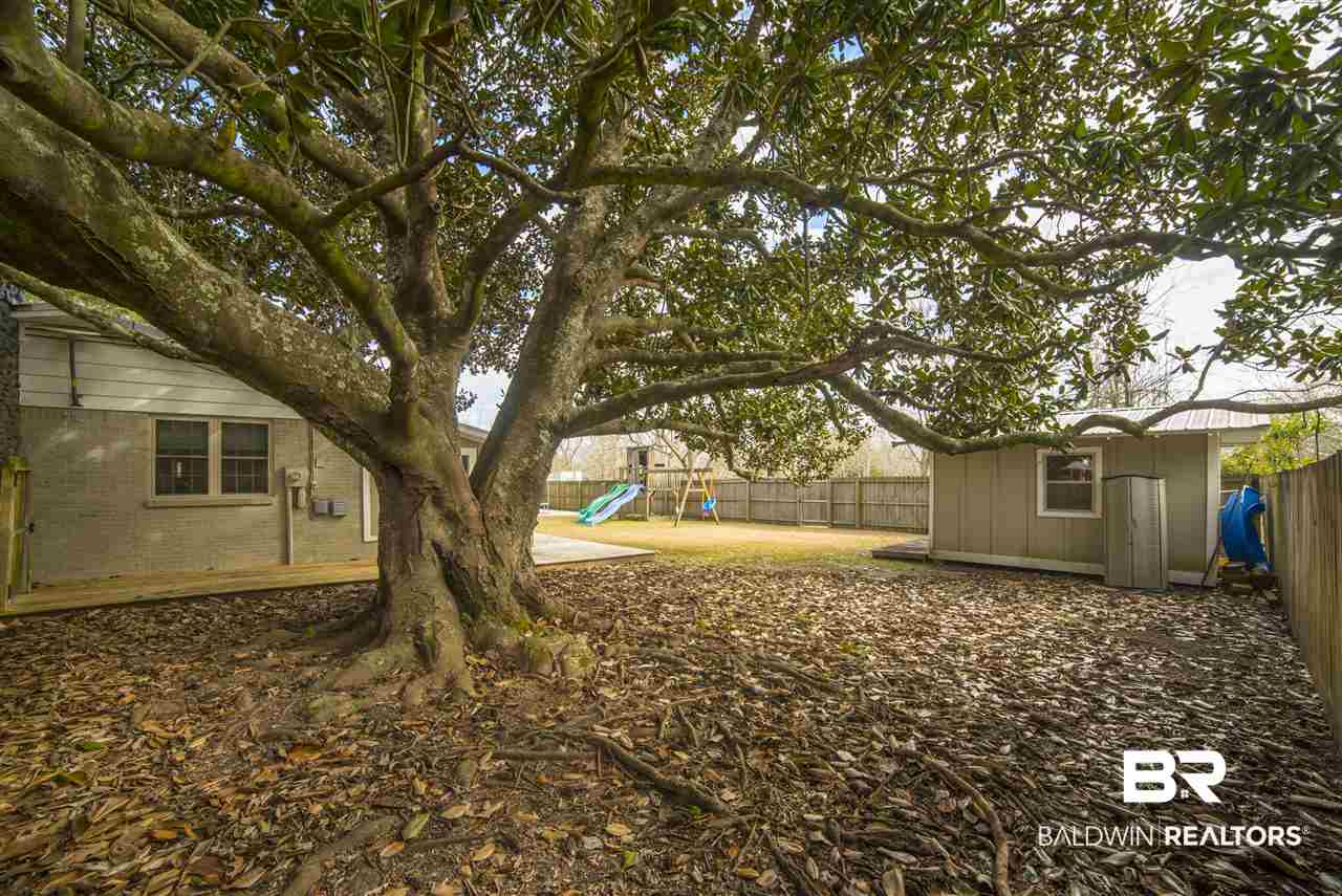 8638 County Road 34 Fairhope, AL 36532 - Photo 32 of 42 Side View