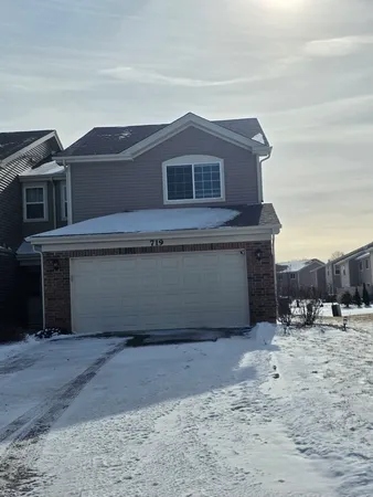 a house view with a outdoor space