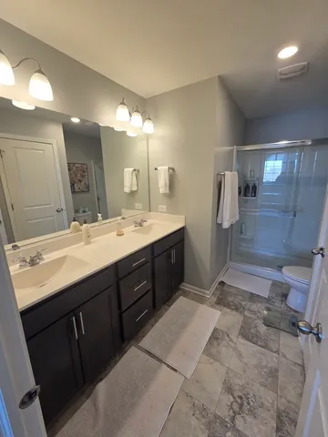 $2,400 | 719 Wellington Lane, Unit 719, Cary, IL 60013