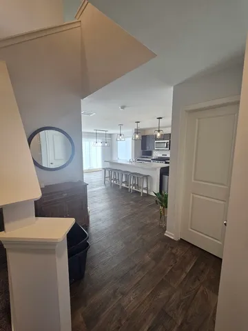 $2,400 | 719 Wellington Lane, Unit 719, Cary, IL 60013