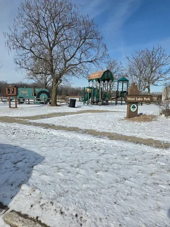 $2,400 | 719 Wellington Lane, Unit 719, Cary, IL 60013