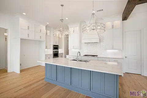 $650,000 | 437 Glenthorne Drive, Gonzales, LA 70737