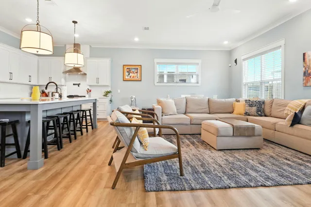 a en suite spacious bathroom with a double vanity sink