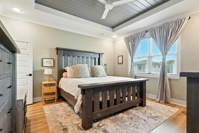 a view of a back yard of the house