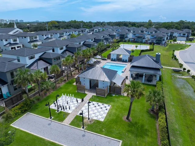 $559,900 | 5610 Trout Lane, Pensacola, FL 32507