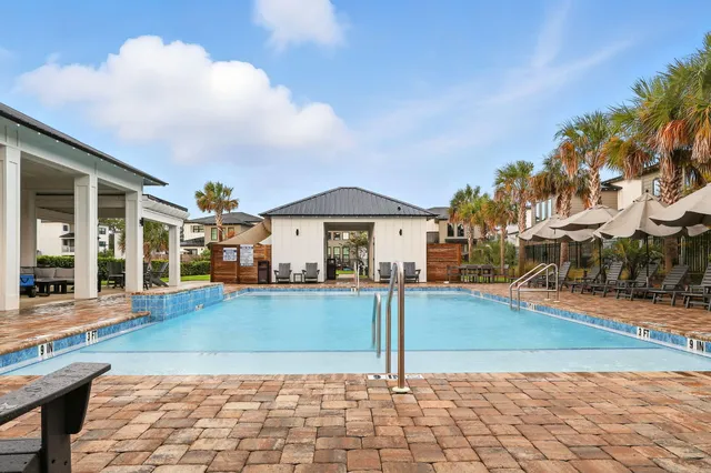 $559,900 | 5610 Trout Lane, Pensacola, FL 32507