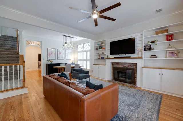 $449,990 | 1017 Island Park Circle, Memphis, TN 38103