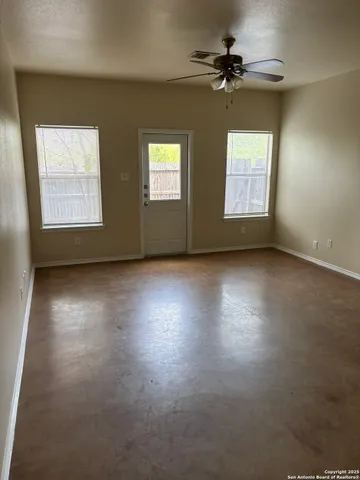 $1,100 | 10614 Mathom Landing, Universal City, TX 78148