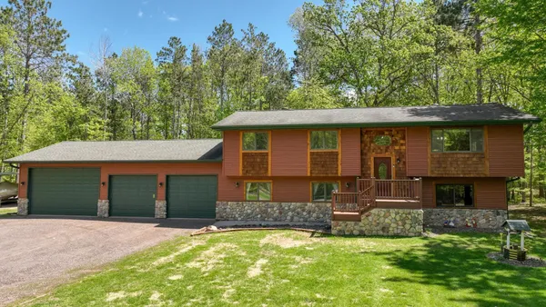 $424,900 | 3015 Aspen Terrace, Danbury, WI 54830