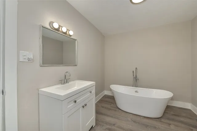 $229,000 | 203 North Texas Street, Madisonville, TX 77864