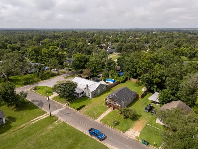 $229,000 | 203 North Texas Street, Madisonville, TX 77864