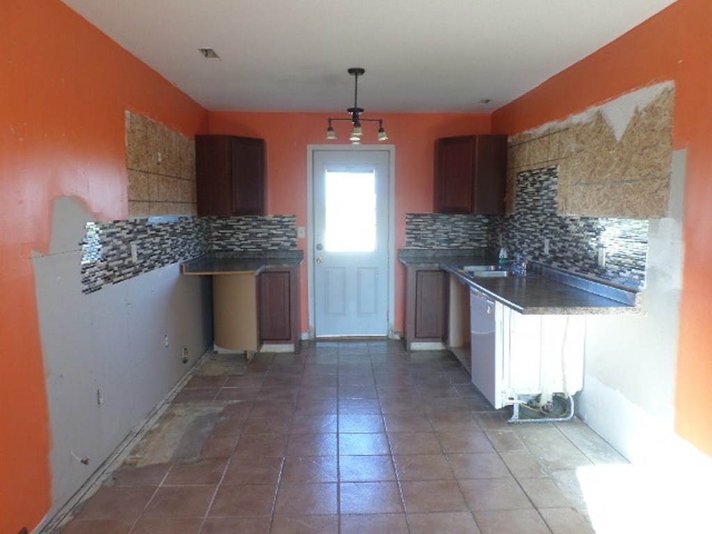 621 Romulis Road Niantic, IL 62551 - Photo 3 of 16 Gallery Image 3