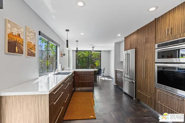 $1,895,000 | 1075 East Suntan Lane, Palm Springs, CA 92264