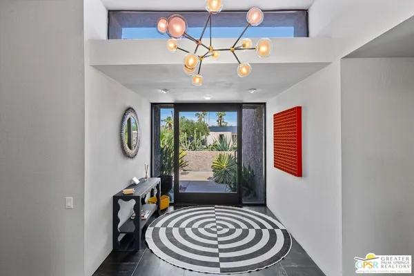 $1,895,000 | 1075 East Suntan Lane, Palm Springs, CA 92264