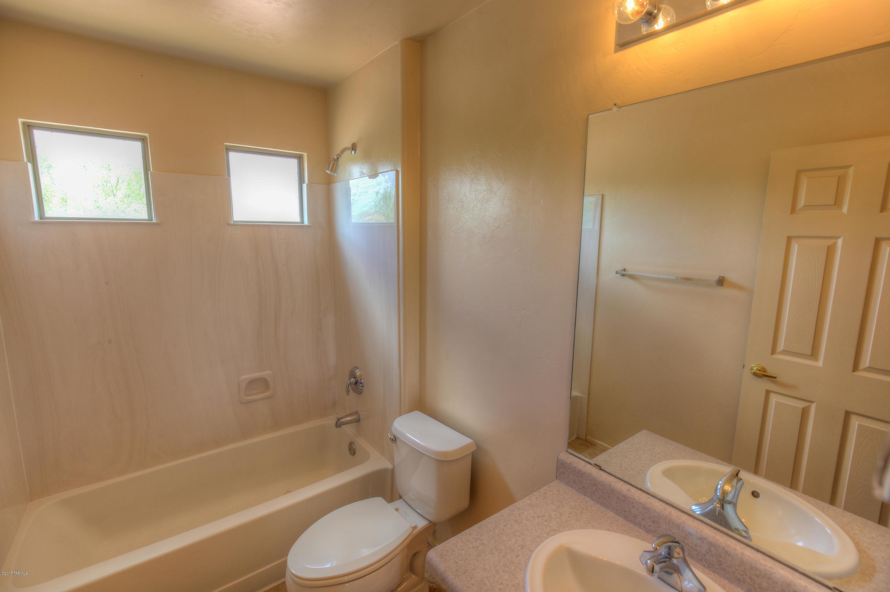 10457 East Rita Ranch Crossing Circle Tucson, AZ 85747 - Photo 27 of 34