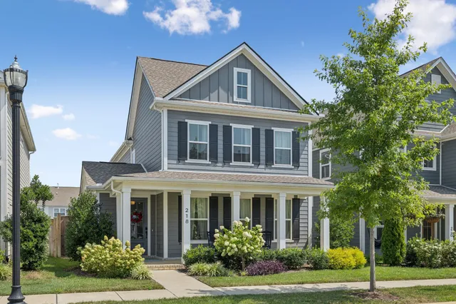 view of outdoor space and porch