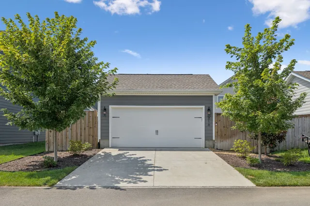 $699,995 | 218 Southmen Lane, Spring Hill, TN 37174