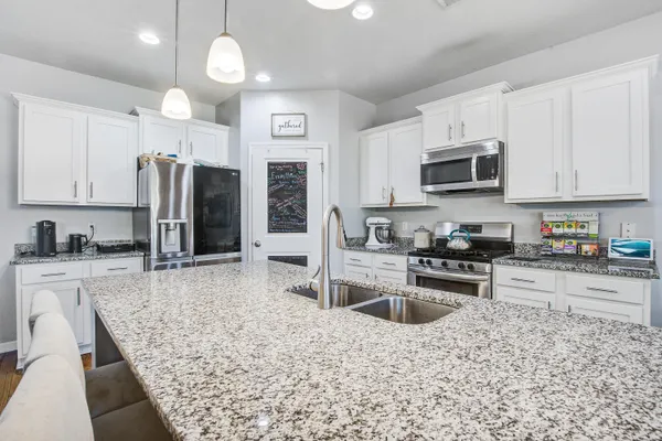 $424,800 | 439 Zenith Boulevard, Summerville, SC 29486