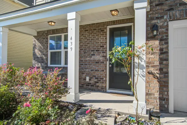 $424,800 | 439 Zenith Boulevard, Summerville, SC 29486