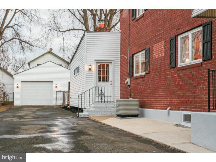 21 West Garrison Road Brookhaven, PA 19015 - Photo 3 of 25 Gallery Image 3