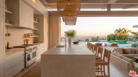 $18,800,000 | 1680 Alta Mura Road, Pacific Palisades, CA 90272