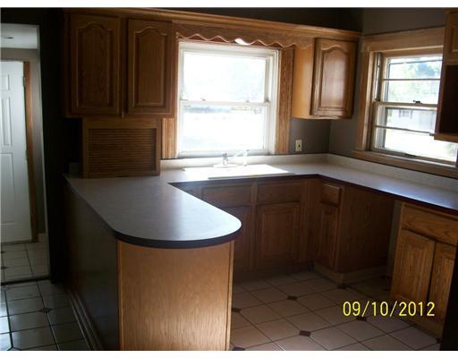 3696 St Paris Pike Springfield, OH 45502 - Photo 7 of 12