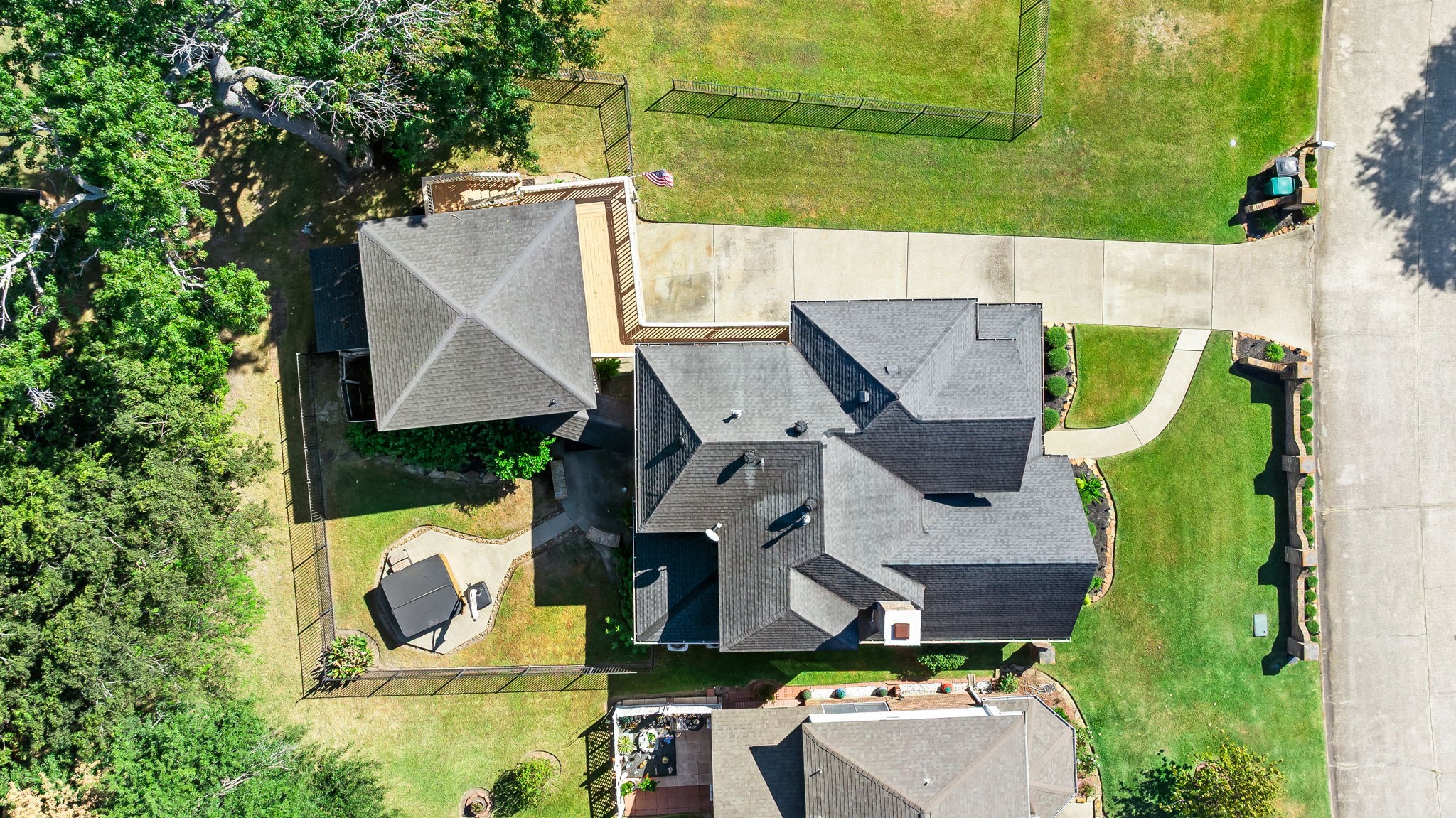 6971 Breezy Point Willis, TX 77318 - Photo 40 of 49 Bird's eye view