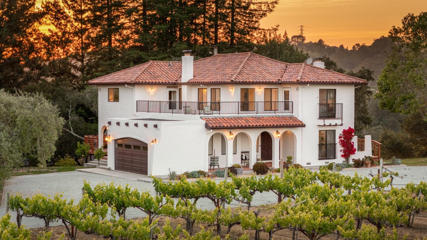 3357 Chardonnay Road Soquel, CA 95073 - Photo 5 of 89