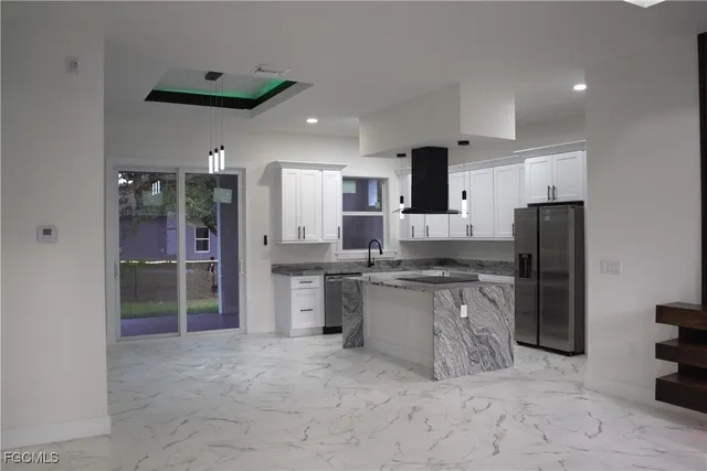 $370,000 | 6050 South Moss Circle, LaBelle, FL 33935