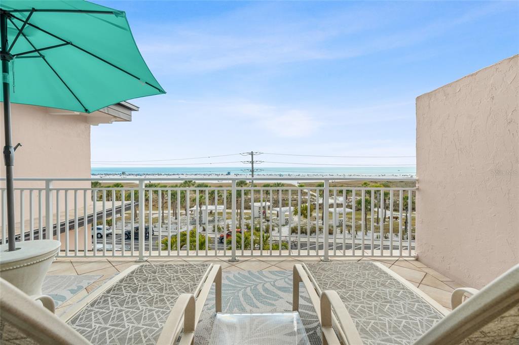 711 Beach Road, Unit 408 Sarasota, FL 34242 - Photo 28 of 38