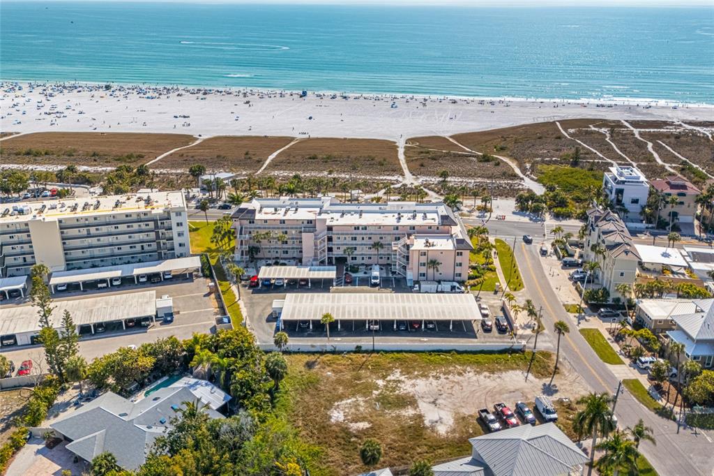 711 Beach Road, Unit 408 Sarasota, FL 34242 - Photo 37 of 38
