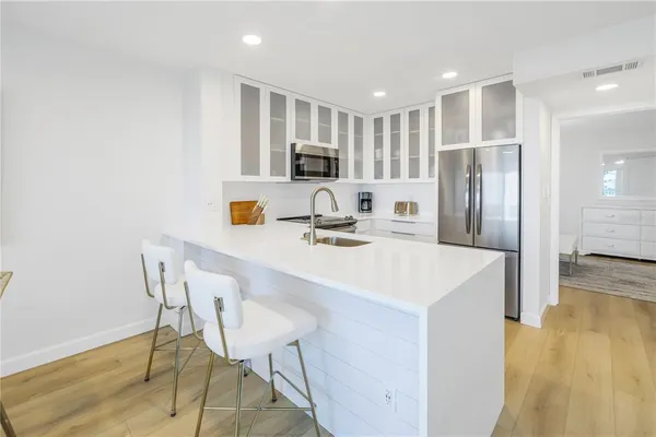 $1,049,999 | 711 Beach Road, Unit 408, Sarasota, FL 34242