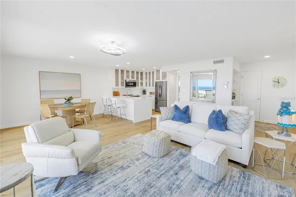 $1,049,999 | 711 Beach Road, Unit 408, Sarasota, FL 34242
