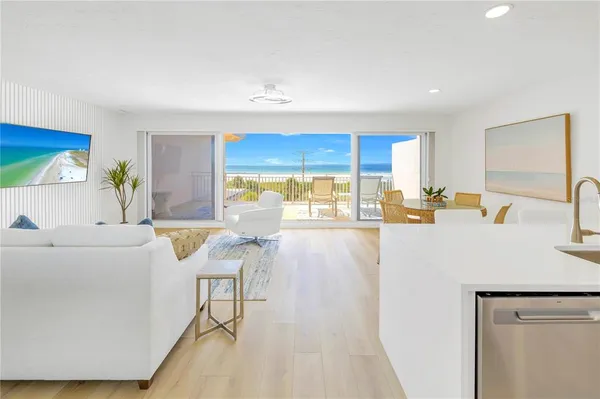 $1,049,999 | 711 Beach Road, Unit 408, Sarasota, FL 34242