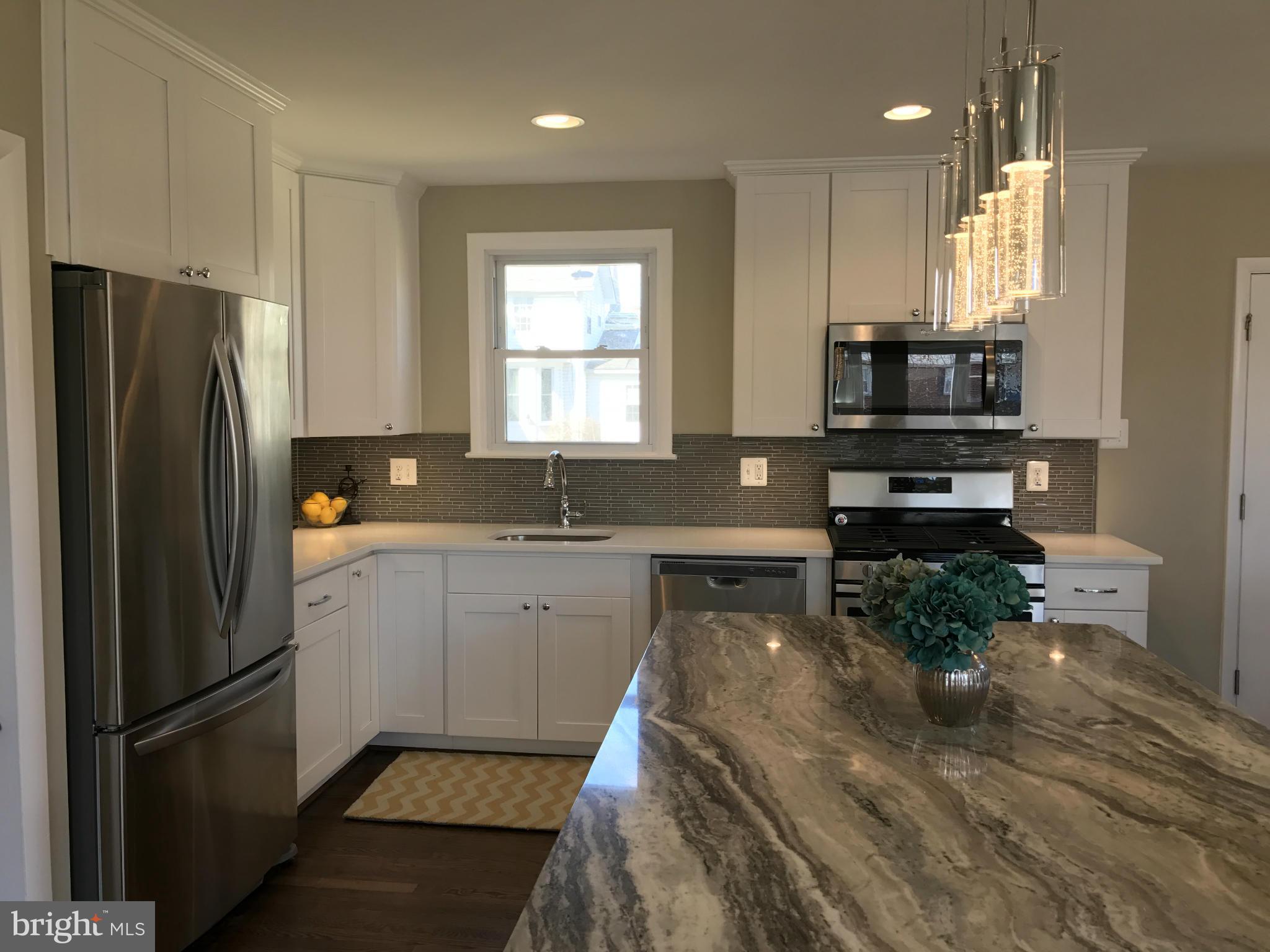 626 Wallerson Road Catonsville, MD 21228 - Photo 3 of 18 Kitchen