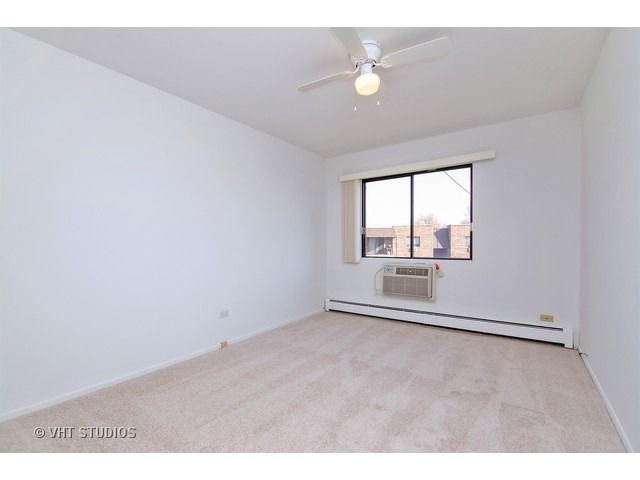 3609 Central Road, Unit 302 Glenview, IL 60025 - Photo 7 of 10