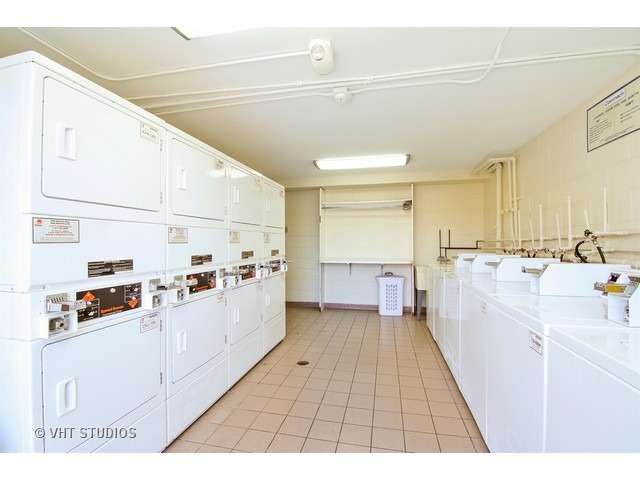 3609 Central Road, Unit 302 Glenview, IL 60025 - Photo 9 of 10
