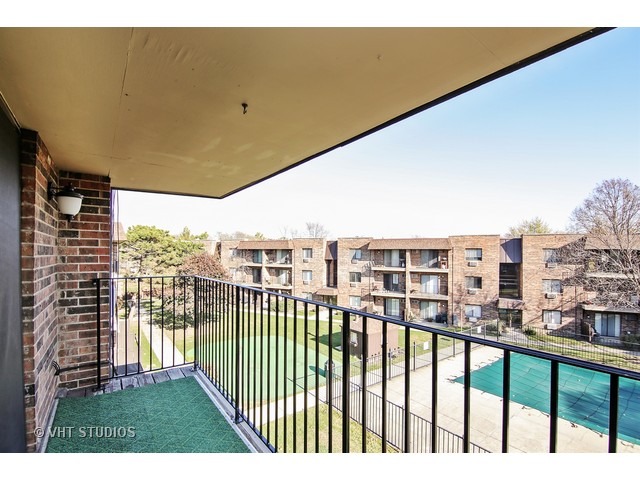 3609 Central Road, Unit 302 Glenview, IL 60025 - Photo 10 of 10