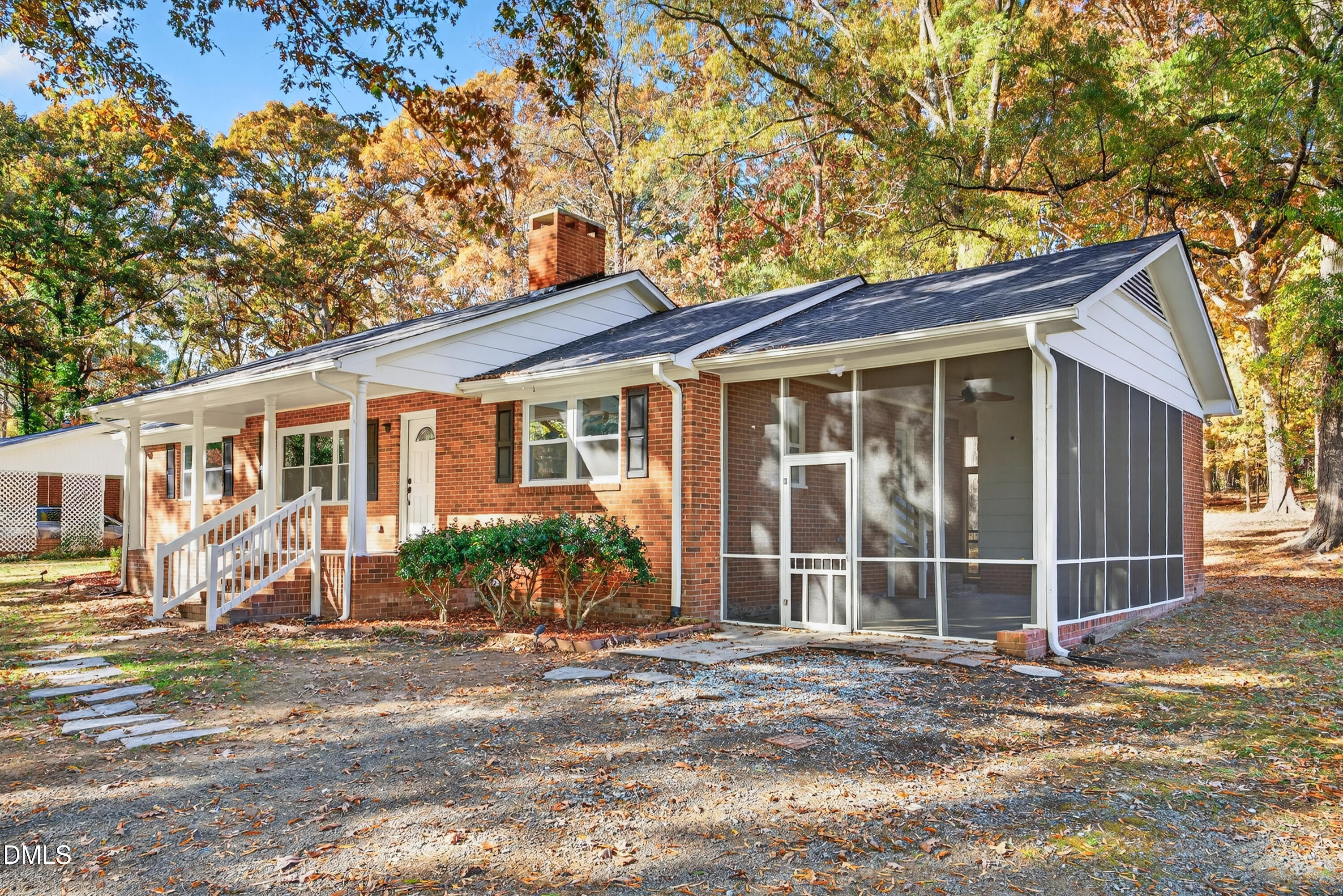 145 Barclay Road Durham, NC 27712 - Photo 2 of 23 DSC02369
