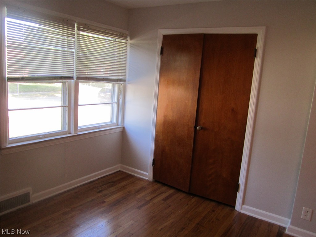 3812 Warrendale Road Cleveland, OH 44118 - Photo 23 of 32 Largest Bedroom with double closet