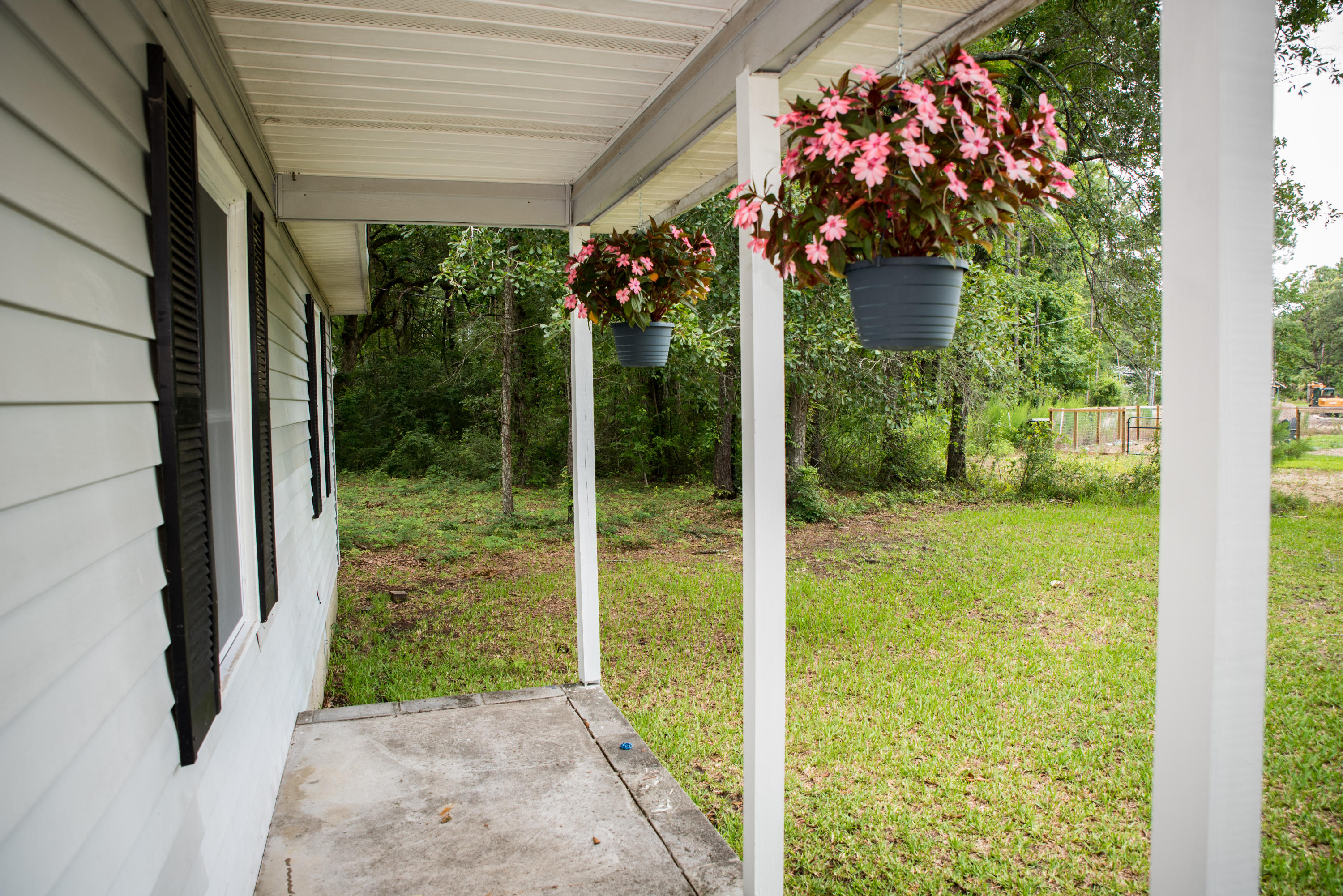 6402 Maxville Road Awendaw, SC 29429 - Photo 4 of 48 DSC_6015