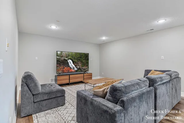 $1,150,000 | 7286 Storey Book Lane, Ada, MI 49301