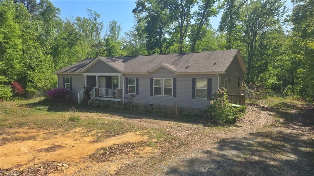 526 Jimmy Creek Road Thomasville, NC 27360 - Photo 1 of 17