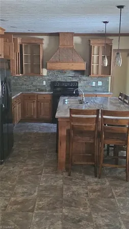 $279,900 | 526 Jimmy Creek Road, Thomasville, NC 27360
