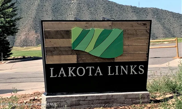 a view of a sign board