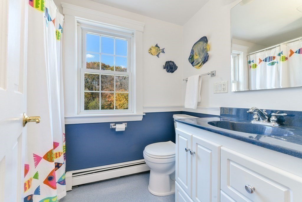 221 Central Street Hingham, MA 02043 - Photo 12 of 19