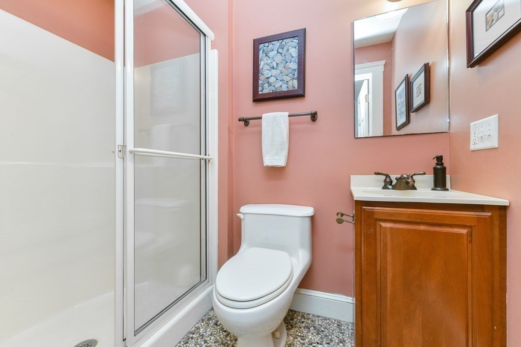 221 Central Street Hingham, MA 02043 - Photo 14 of 19